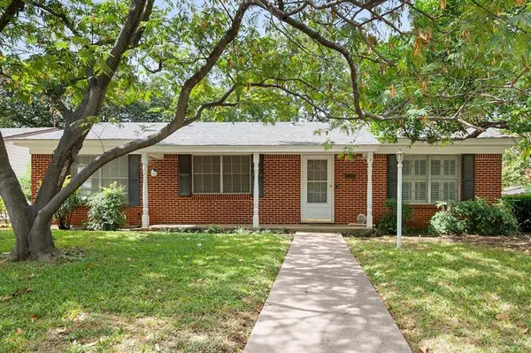 5050 Lubbock Avenue, Fort Worth, TX 76115