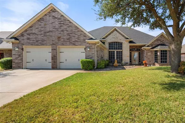 812 Bent Wood Lane, Cleburne, TX 76033