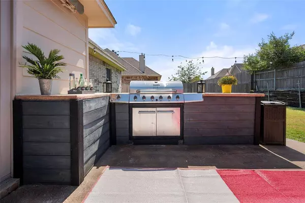 812 Bent Wood Lane, Cleburne, TX 76033