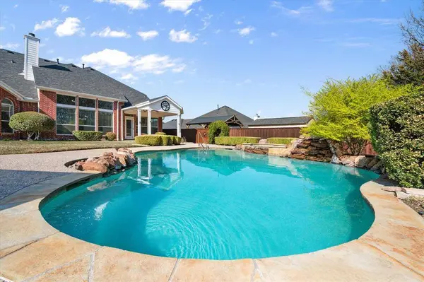 1204 Dover Heights Trail, Mansfield, TX 76063