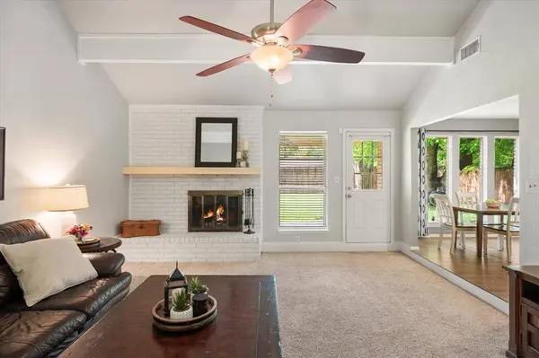 1520 Timbercreek Road, Benbrook, TX 76126