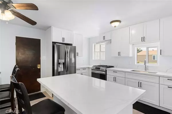 773 S Camino Los Banos, San Jacinto, CA 92583