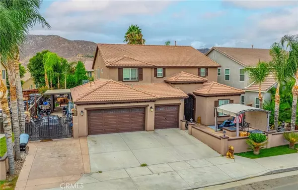 518 Peregrine LN, San Jacinto, CA 92582