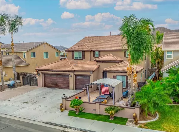 518 Peregrine LN, San Jacinto, CA 92582