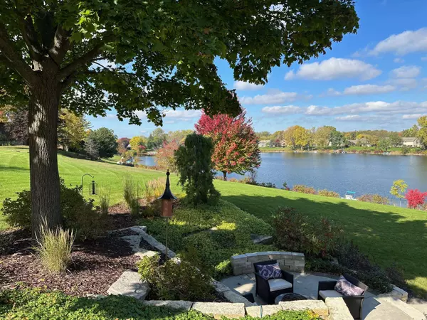 S76W12788 Cambridge Ct E, Muskego, WI 53150