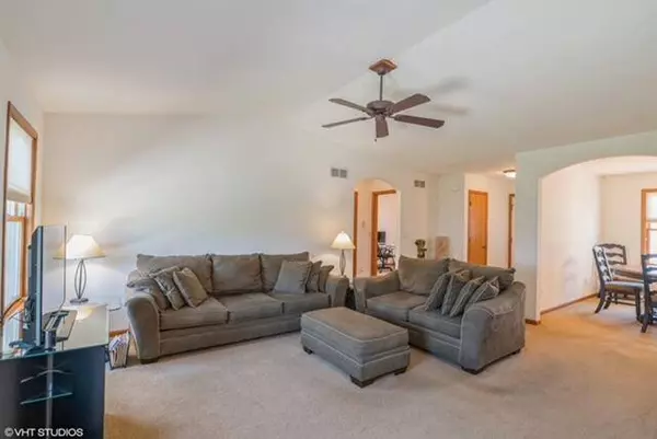 9300 63rd St, Kenosha, WI 53142