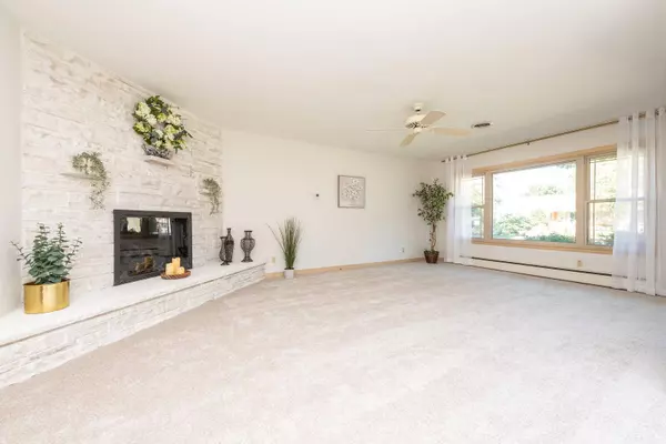 7806 W Dakota St, West Allis, WI 53219