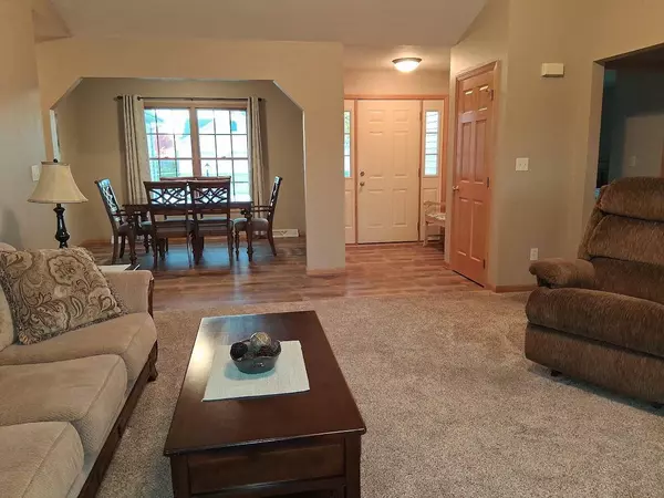 2735 Deer Creek Dr, Mount Pleasant, WI 53406