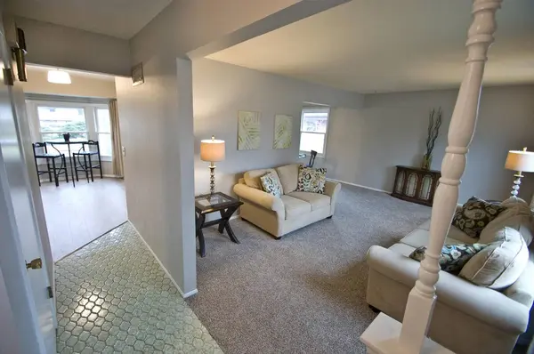 1804 Hemit Ave, Waukesha, WI 53189