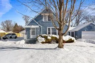 6234 N 105th St, Milwaukee, WI 53225