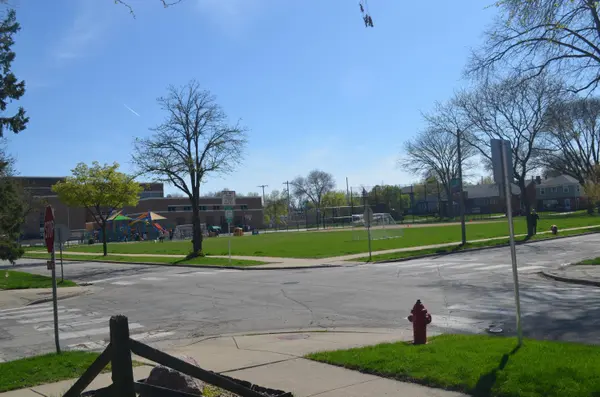 2602 N 73rd St, Wauwatosa, WI 53213