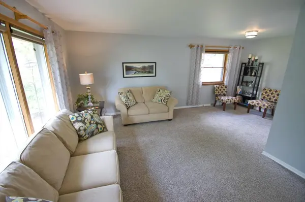 1705 Chapman Dr, Waukesha, WI 53189