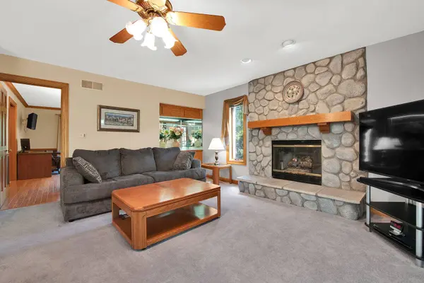 3430 Shorewood Dr, Caledonia, WI 53404