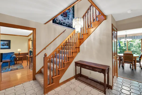 3430 Shorewood Dr, Caledonia, WI 53404