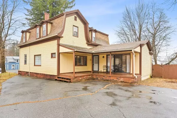 32 Ash St, Winchendon, MA 01475