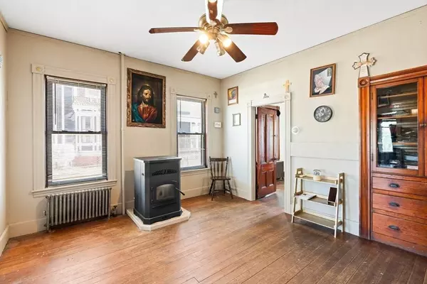 385 Exchange St, Athol, MA 01331