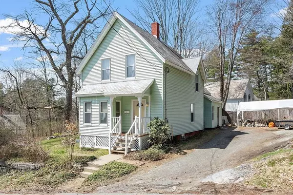 141 Mechanic St, Orange, MA 01364