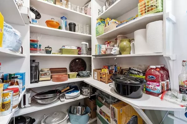 141 Mechanic St, Orange, MA 01364