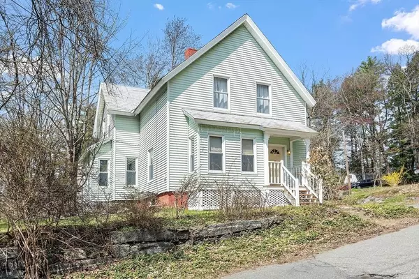 141 Mechanic St, Orange, MA 01364