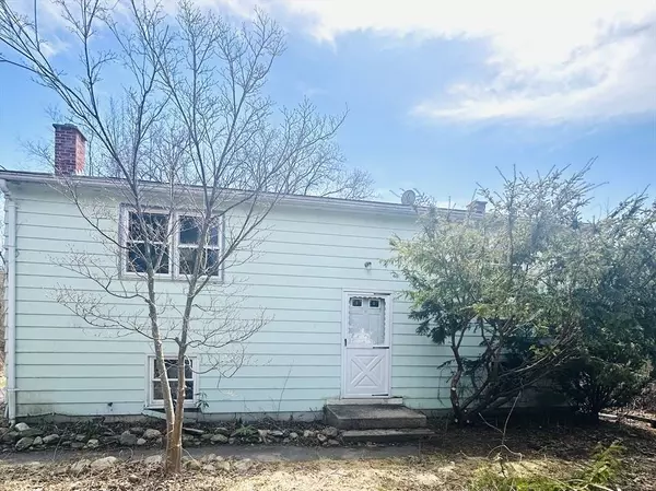 16 Sandrah Dr, Orange, MA 01364