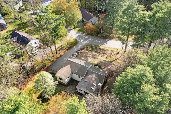 42 Cricket Dr, Sturbridge, MA 01566