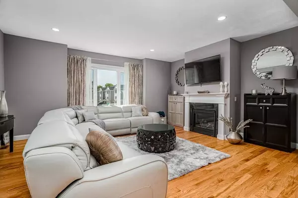 37 Pouts Ln #37, Uxbridge, MA 01569