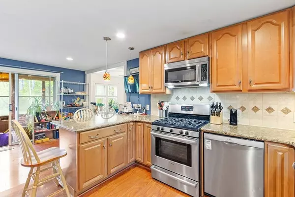 30 Cottage St, Orange, MA 01364