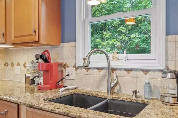 30 Cottage St, Orange, MA 01364