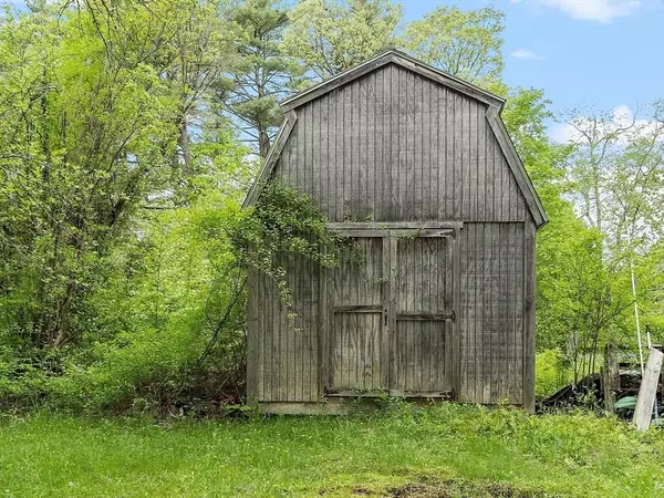 30 Cottage St, Orange, MA 01364