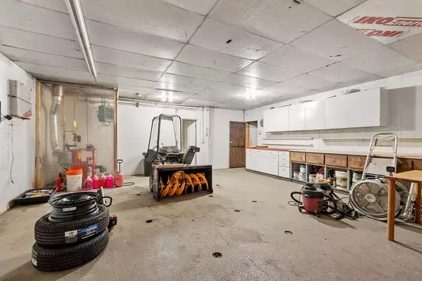 77 Daniel Shays Hwy, Orange, MA 01364