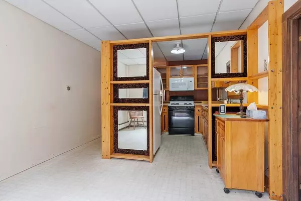 77 Daniel Shays Hwy, Orange, MA 01364