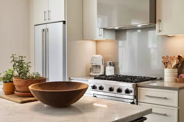 9 The Cmn, Royalston, MA 01368