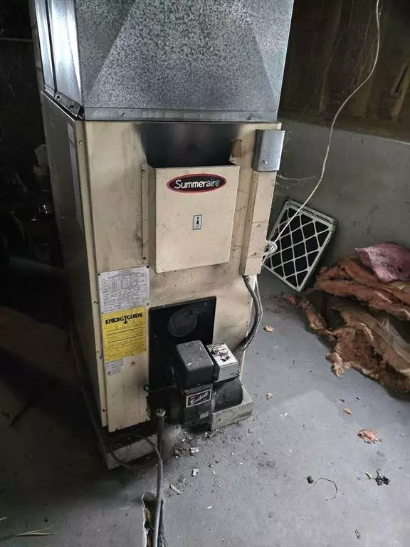 35 Beacon St, Orange, MA 01364