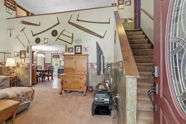 61 East Rd, Orange, MA 01364