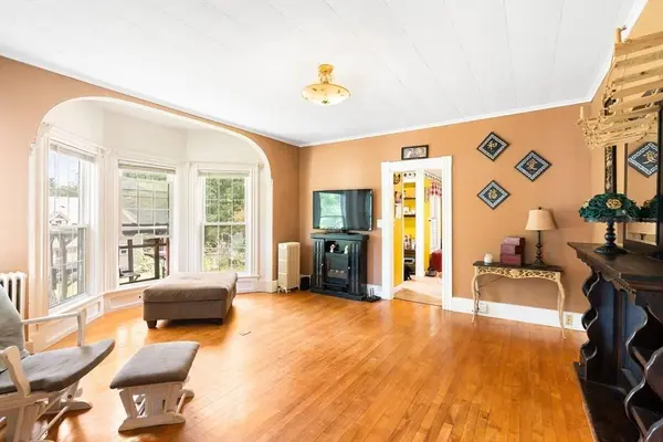 67 Putnam St, Orange, MA 01364