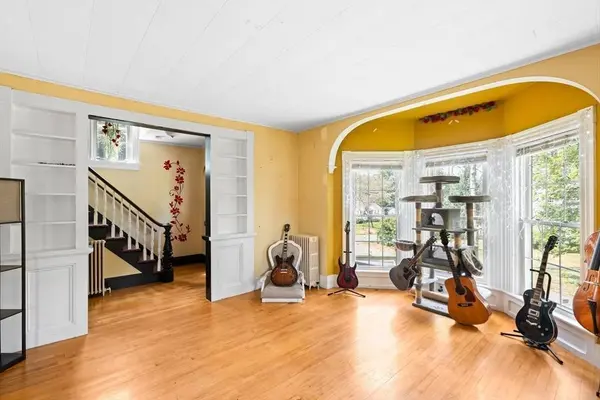 67 Putnam St, Orange, MA 01364