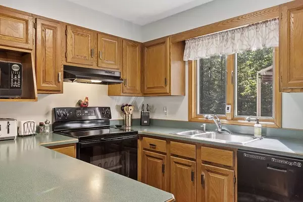 882 Old Keene Rd, Athol, MA 01331