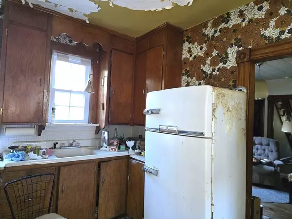 29 Terrace St, Orange, MA 01364