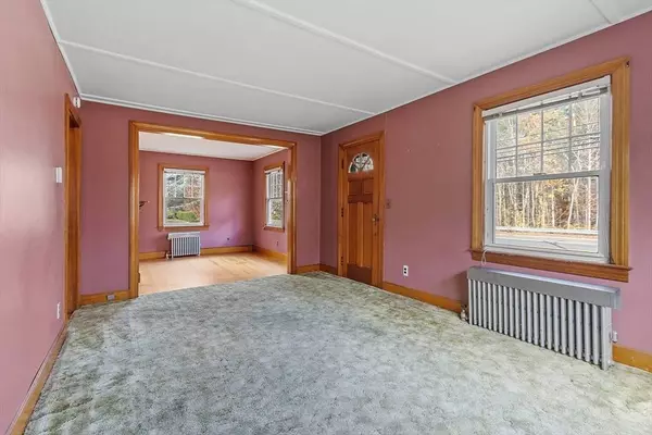 490 S Main St, Orange, MA 01364