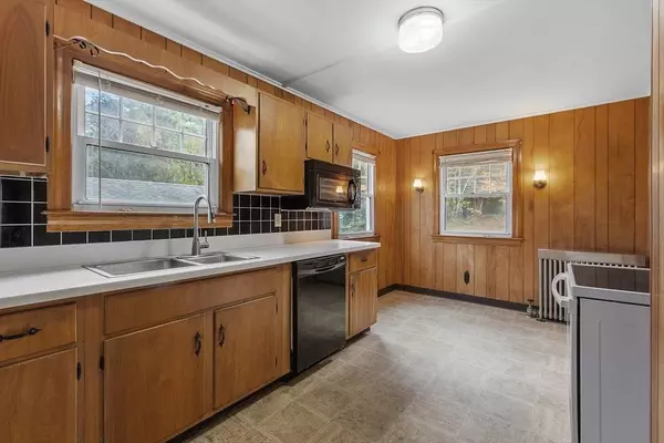 490 S Main St, Orange, MA 01364