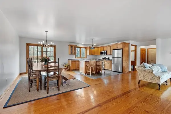 2978 Chestnut Hill Ave, Athol, MA 01331