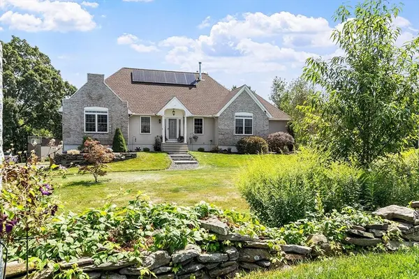 182 Clemence Hill Rd, Southbridge, MA 01550