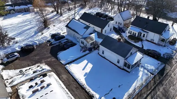 699-707 Main St, Amherst, MA 01002