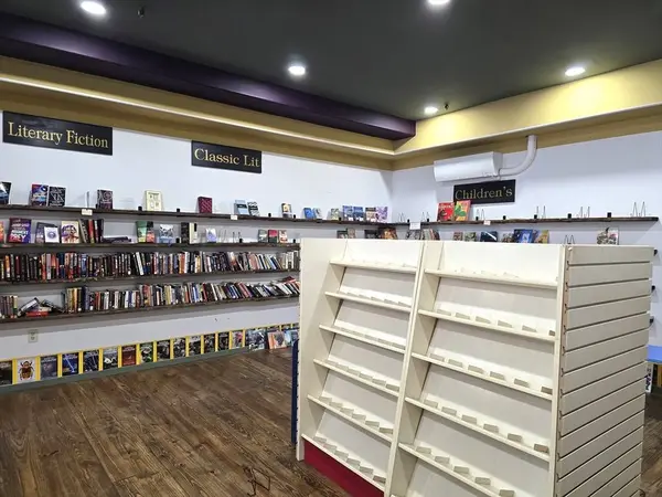 3 S Main St, Orange, MA 01364