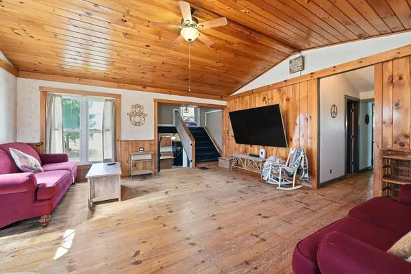 41 Russ St, Orange, MA 01364