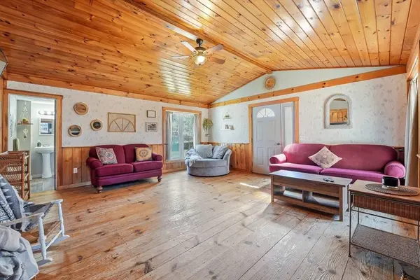 41 Russ St, Orange, MA 01364