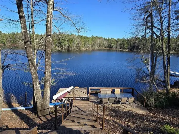 74 Perry, Athol, MA 01331