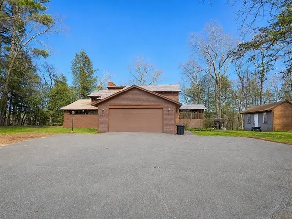 74 Perry, Athol, MA 01331