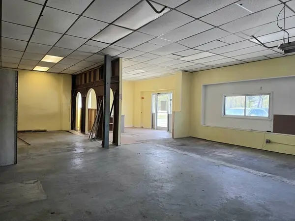 293 Exchange St #1, Athol, MA 01331