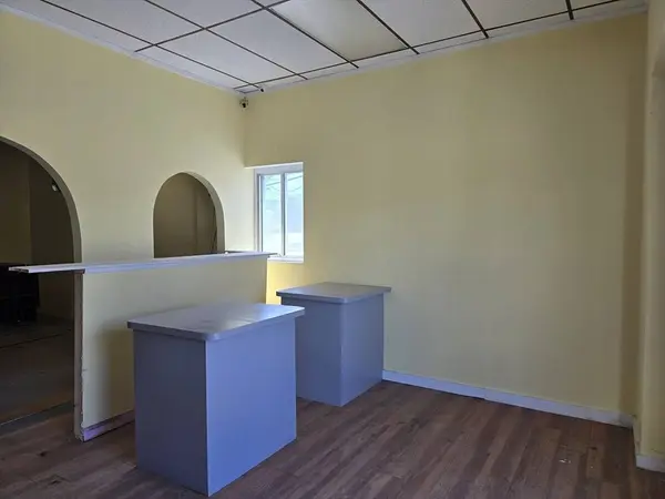 293 Exchange St #1, Athol, MA 01331